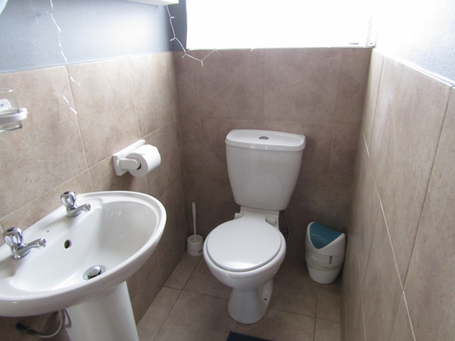 6 Bedroom Property for Sale in Oyster Bay Eastern Cape